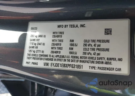 2023 Tesla Model 3 Long Range Dual Motor All-Wheel Drive z USA, uszkodzony, nr VIN 5YJ3E1EBXPF631851